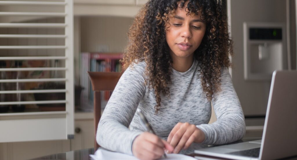 Pequenos gastos desestabilizam o orçamento financeiro