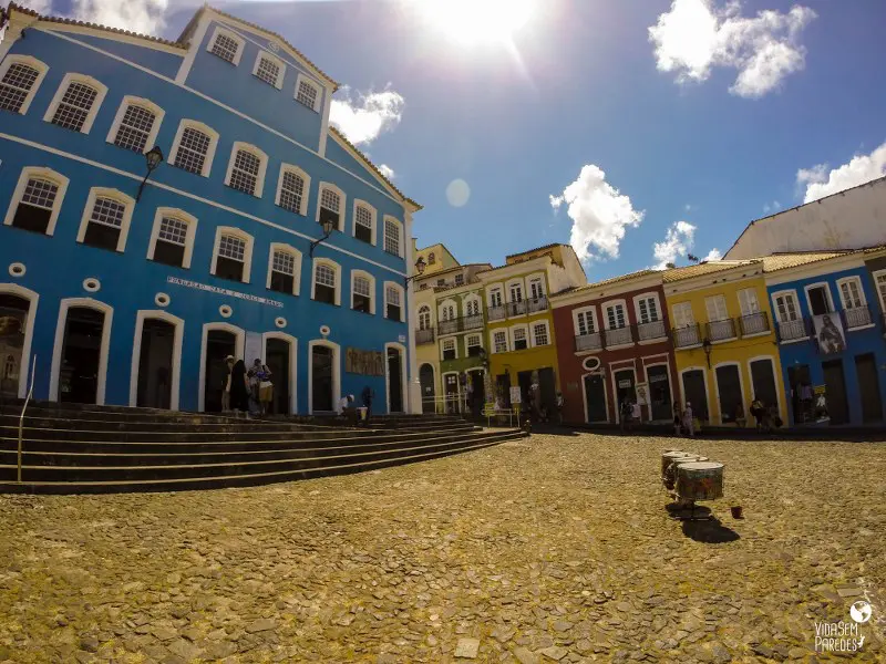 Em Salvador, 2,4 mil clientes cancelam serviço de fixo por mês