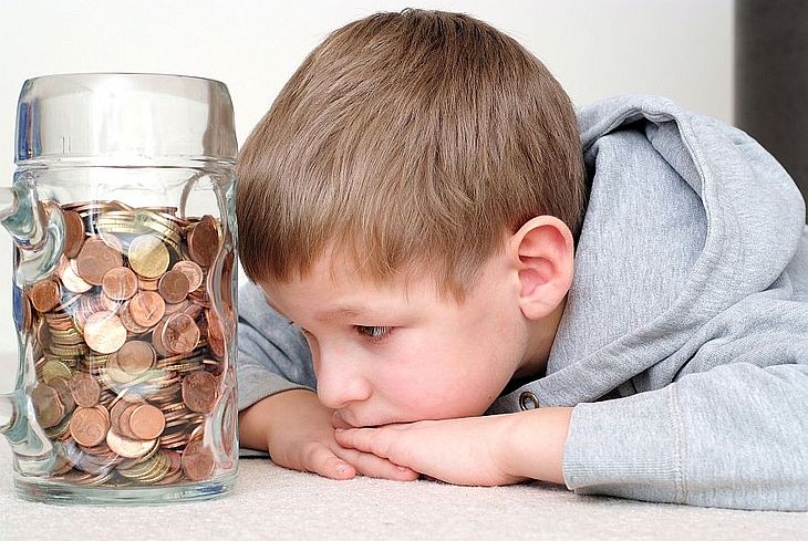 Sete erros que os pais cometem na hora de dar mesada