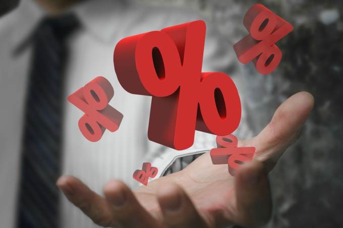 Inflação atinge 8,35%: veja orientações de como economizar