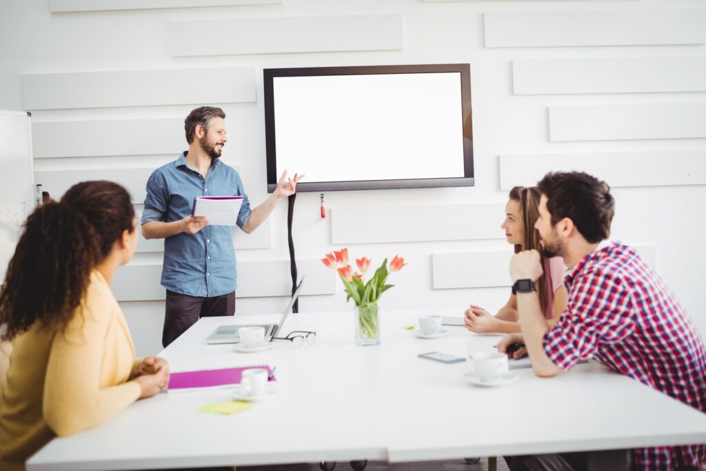 Por que as empresas precisam promover Educação Financeira para colaboradores?