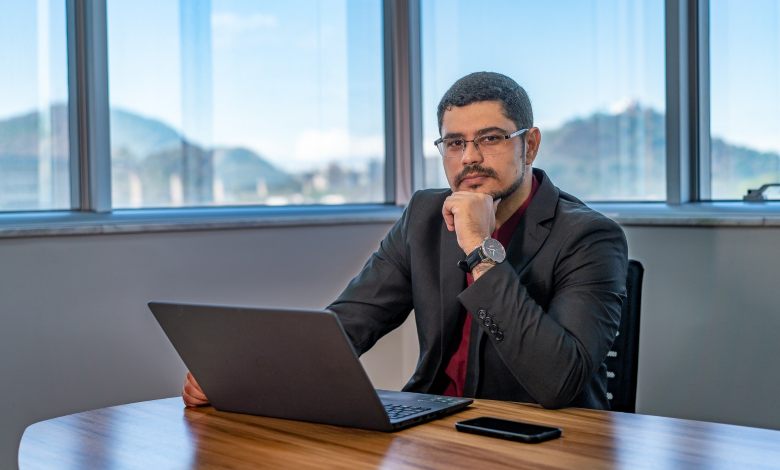 Da pós-graduação DSOP a um programa de TV sobre educação financeira