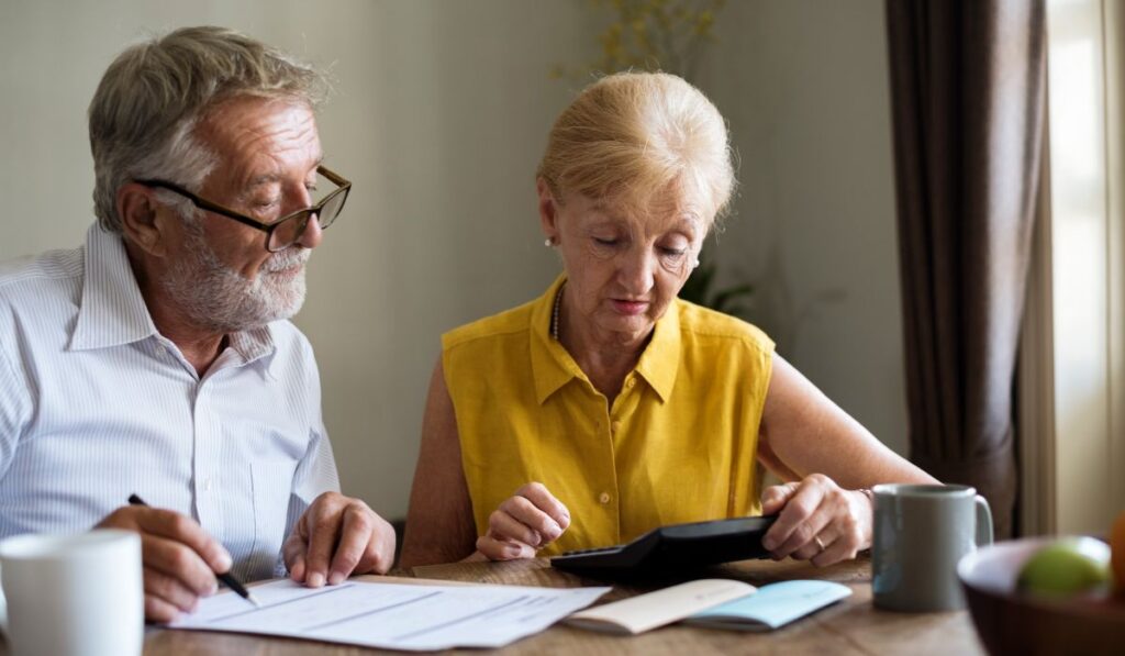 Crédito consignado: um alerta urgente para aposentados e suas famílias