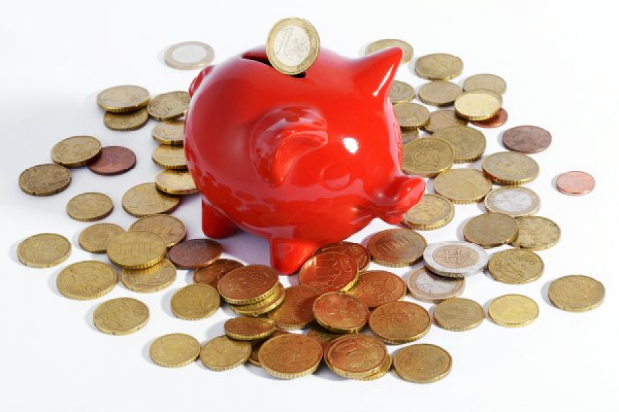 Educação financeira nas empresas: Febrafar capacita seus colaboradores